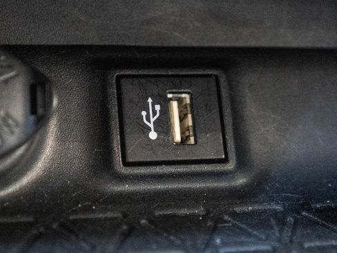 Used 2024 Toyota RAV4 LE AWD/4WD image 24