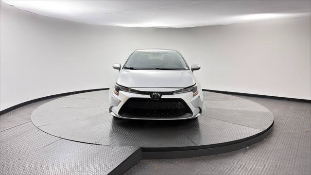 Used 2022 Toyota Corolla LE FWD image 12