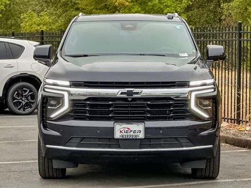 Used 2025 Chevrolet Tahoe LS AWD/4WD image 8