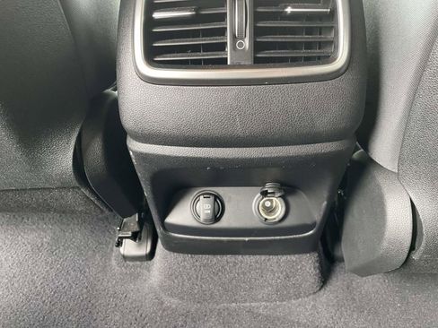 Used 2019 Kia Sorento LX image 13