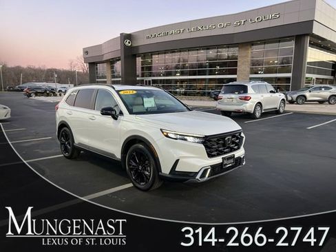 Used 2024 Honda CR-V Sport Touring image 1