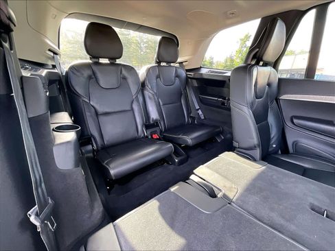 Used 2025 Volvo XC90 T8 Ultra w/ Protection Package Premier AWD/4WD image 30