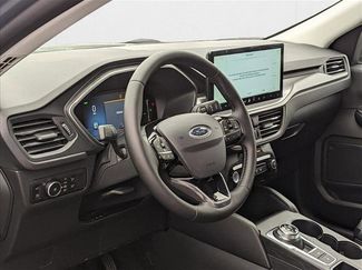 New 2025 Ford Escape SE video 3