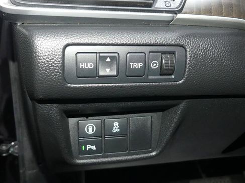 Used 2019 Honda Accord Touring image 29