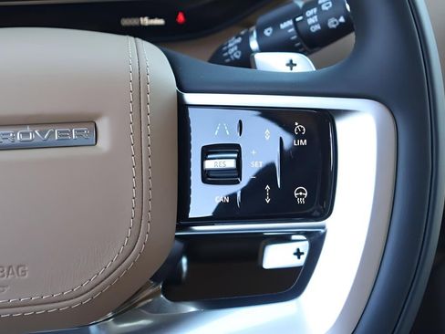 New 2026 Land Rover Range Rover Long Wheelbase SE image 21