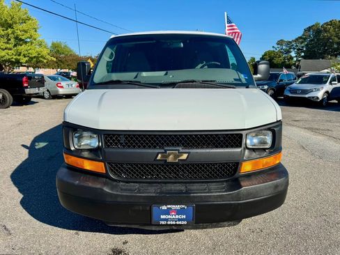 Used 2015 Chevrolet Express 2500 RWD image 8