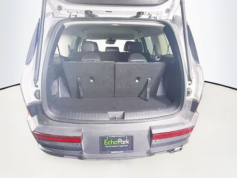 Used 2025 Hyundai Santa Fe SEL FWD image 26
