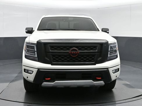 Used 2023 Nissan Titan PRO-4X w/ Pro-4x Convenience Package image 2