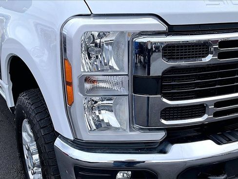 Used 2024 Ford F350 XLT image 30