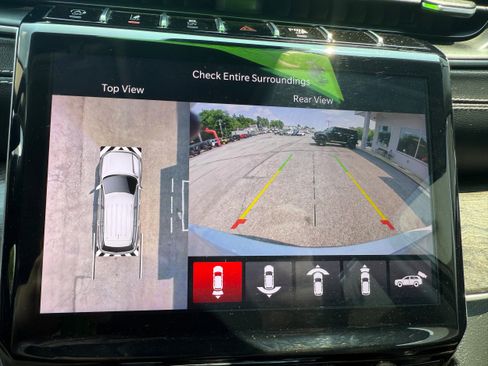 Certified 2022 Jeep Grand Cherokee L Limited w/ Luxury Tech Group II image 27