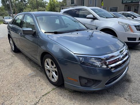 Used 2012 Ford Fusion SE FWD image 2