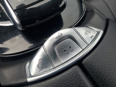 Used 2018 Mercedes-Benz E 400 E 400 Convertible image 21