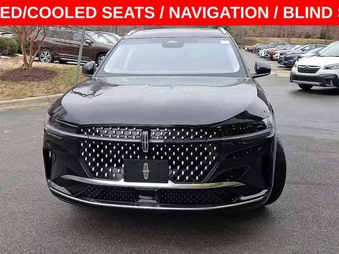 Used 2024 Lincoln Nautilus Reserve w/ Equipment Group 202A image 3