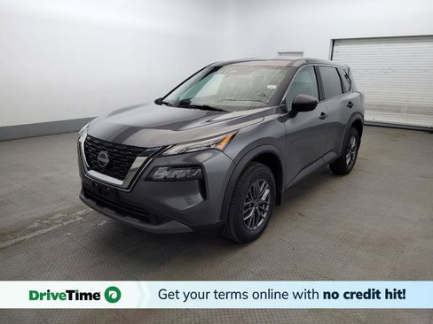 Used 2023 Nissan Rogue S image 1