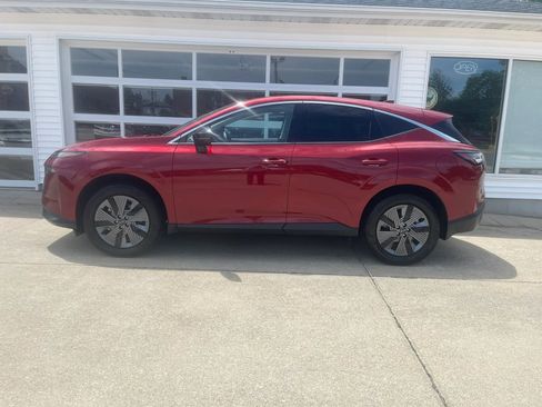 Used 2025 Nissan Murano SL AWD/4WD image 2
