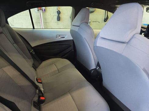 Used 2023 Toyota Corolla SE image 11