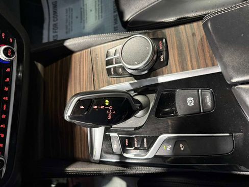 Used 2019 BMW M550i xDrive w/ Premium Package 2 image 26