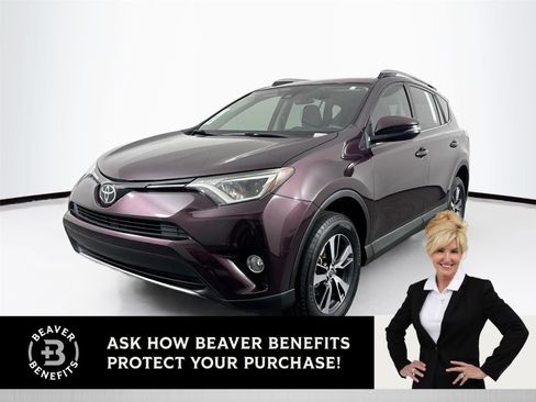 Used 2017 Toyota RAV4 XLE image 1
