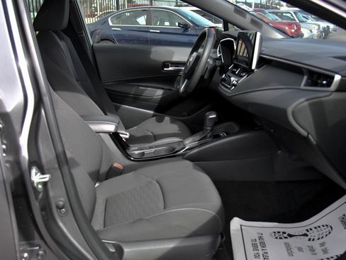 Used 2024 Toyota Corolla SE w/ SE Package image 47