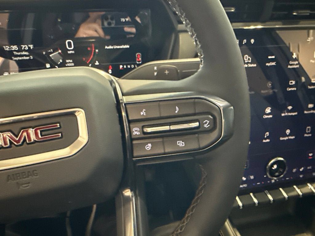 New 2027 GMC Terrain AT4 w/ Convenience Package III AWD/4WD image 33
