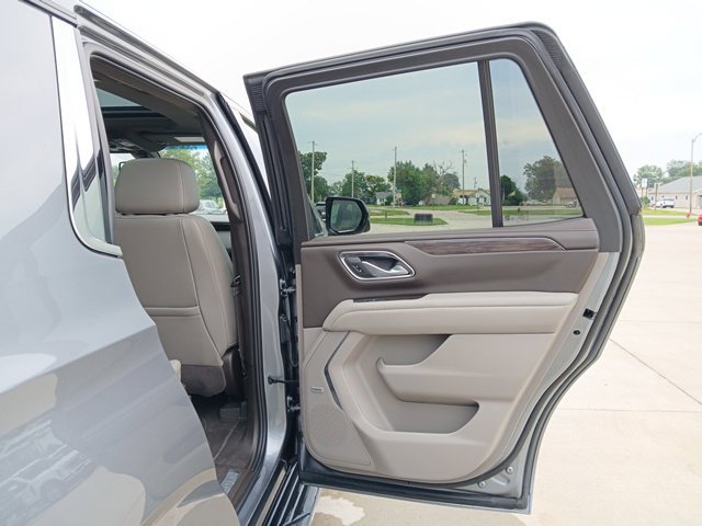 Certified 2022 Chevrolet Tahoe LT w/ LT Signature Package AWD/4WD image 24