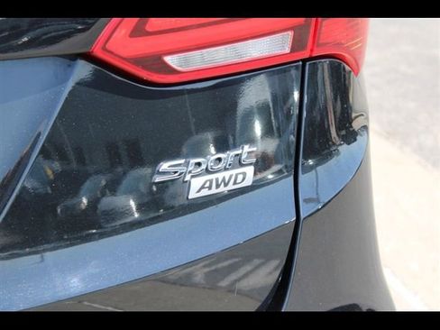 Used 2017 Hyundai Santa Fe Sport AWD/4WD image 9