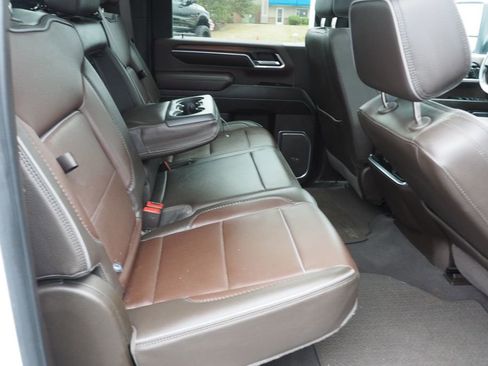 Used 2024 GMC Sierra 3500 Denali w/ Denali Reserve Package image 21