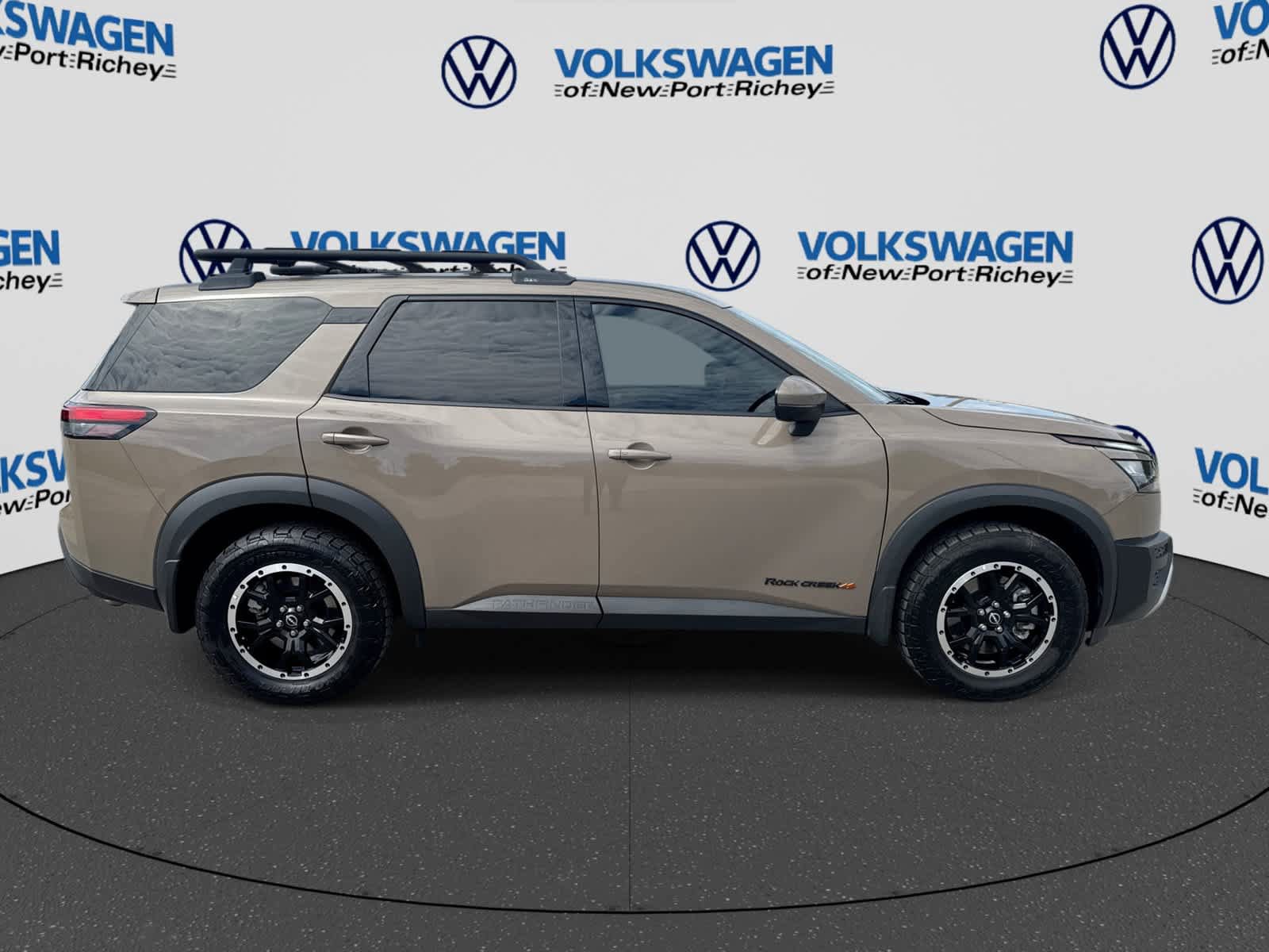 Used 2025 Nissan Pathfinder Rock Creek AWD/4WD image 15