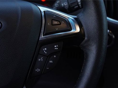 Used 2024 Ford Edge Titanium image 30