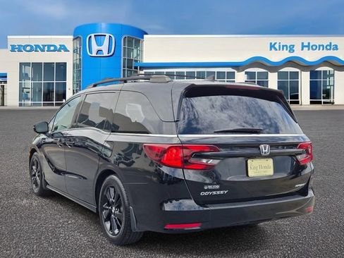 Used 2023 Honda Odyssey Sport image 11