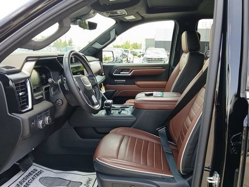 Certified 2026 GMC Sierra 1500 Denali Ultimate w/ LPO, Black Badging Package AWD/4WD image 14