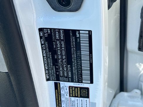 Used 2023 Mercedes-Benz GLS 450 4MATIC image 29