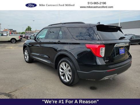 Certified 2023 Ford Explorer XLT w/ Equipment Group 202A AWD/4WD image 3