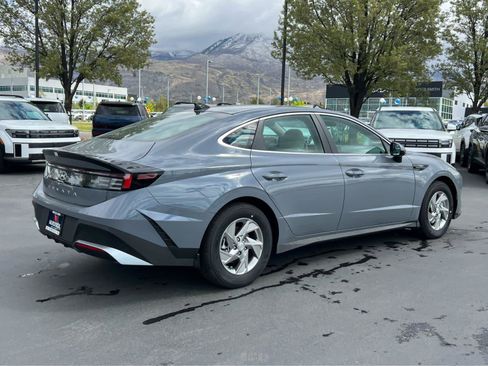 New 2026 Hyundai Sonata SE FWD image 7