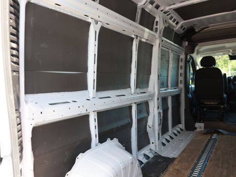 Used 2025 RAM ProMaster 2500 w/ Convenience Group FWD image 20
