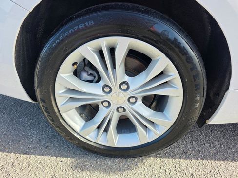 Used 2015 Chevrolet Impala LT w/ Convenience Package image 20