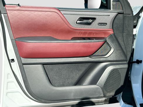 Used 2026 INFINITI QX80 Autograph image 22