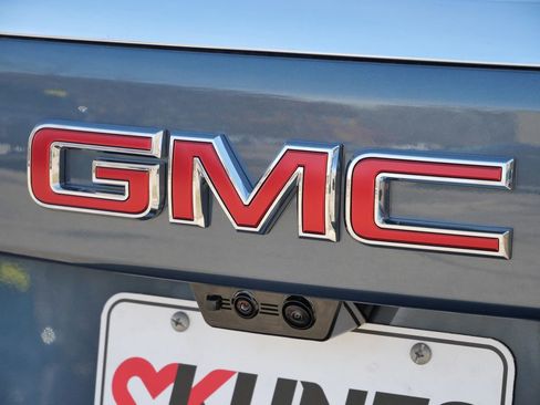 New 2026 GMC Yukon XL Elevation w/ Elevation Premium Package AWD/4WD image 13