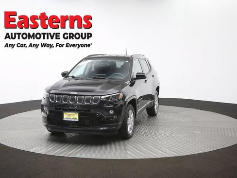 Used 2022 Jeep Compass Latitude AWD/4WD image 53
