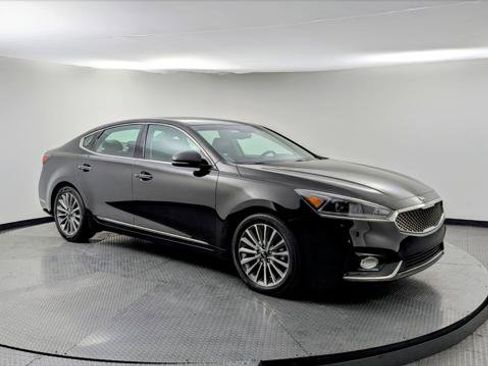 Used 2019 Kia Cadenza Premium image 9