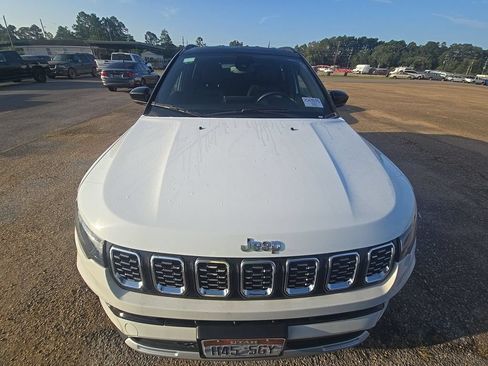 Used 2025 Jeep Compass Limited AWD/4WD image 6