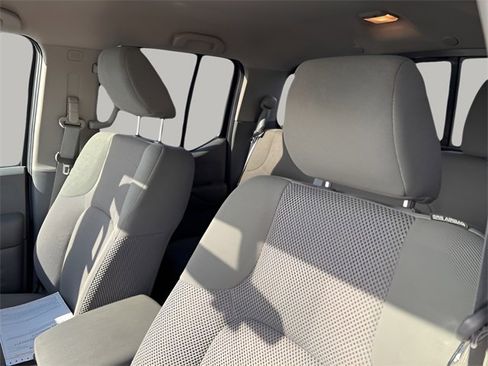 Used 2021 Nissan Frontier SV image 8