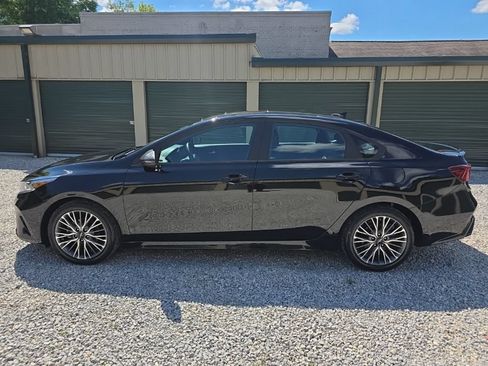Used 2024 Kia Forte GT-Line w/ GT-Line Premium Package FWD image 3