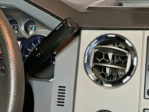 Used 2016 Ford F250 XLT w/ XLT Value Package image 14