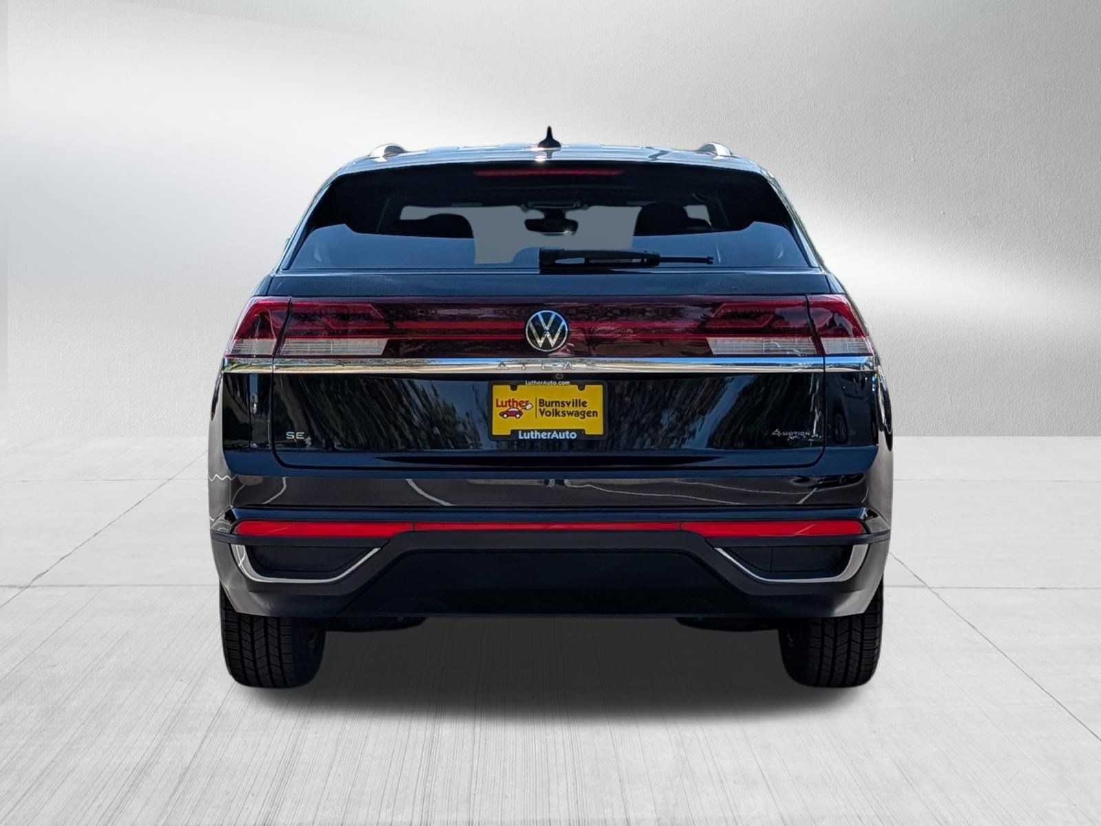 Certified 2024 Volkswagen Atlas Cross Sport SE AWD/4WD image 6