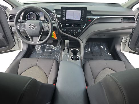Used 2023 Toyota Camry LE image 9