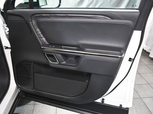 Used 2022 Rivian R1S Launch Edition AWD/4WD image 16