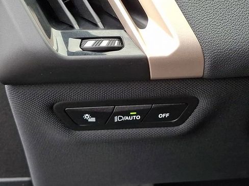 Used 2024 BMW iX xDrive50 image 29