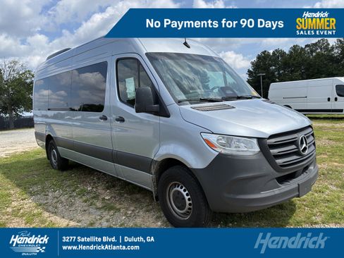 Used 2025 Mercedes-Benz Sprinter 2500 image 1