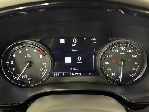 Used 2024 Cadillac XT6 Premium Luxury w/ Technology Package FWD image 15